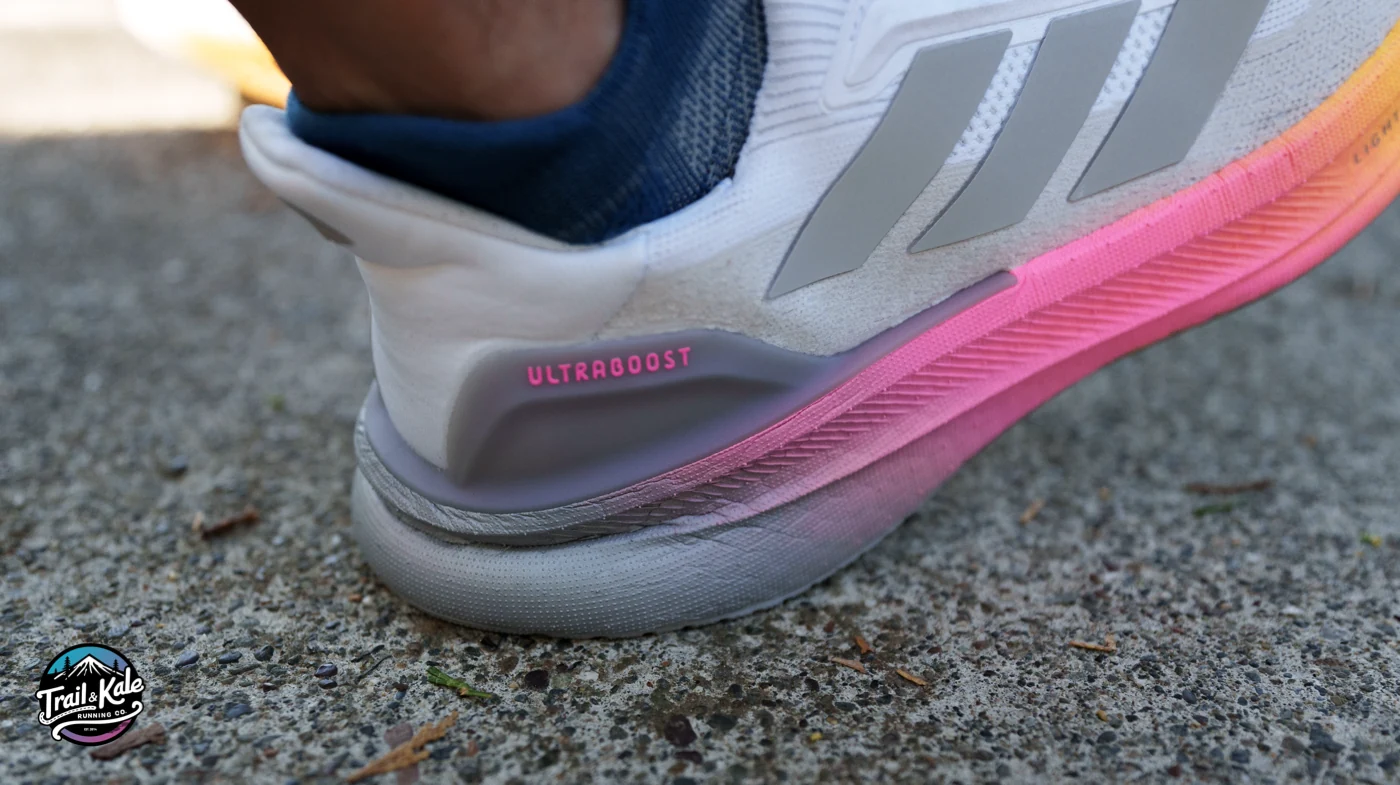 The extra stack height at the heel provides ample cushioning, making each landing soft and comfortable.