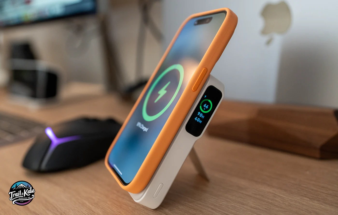 One of the most standout features of the Anker MagGo Power Bank is its 15W ultra-fast magnetic charging