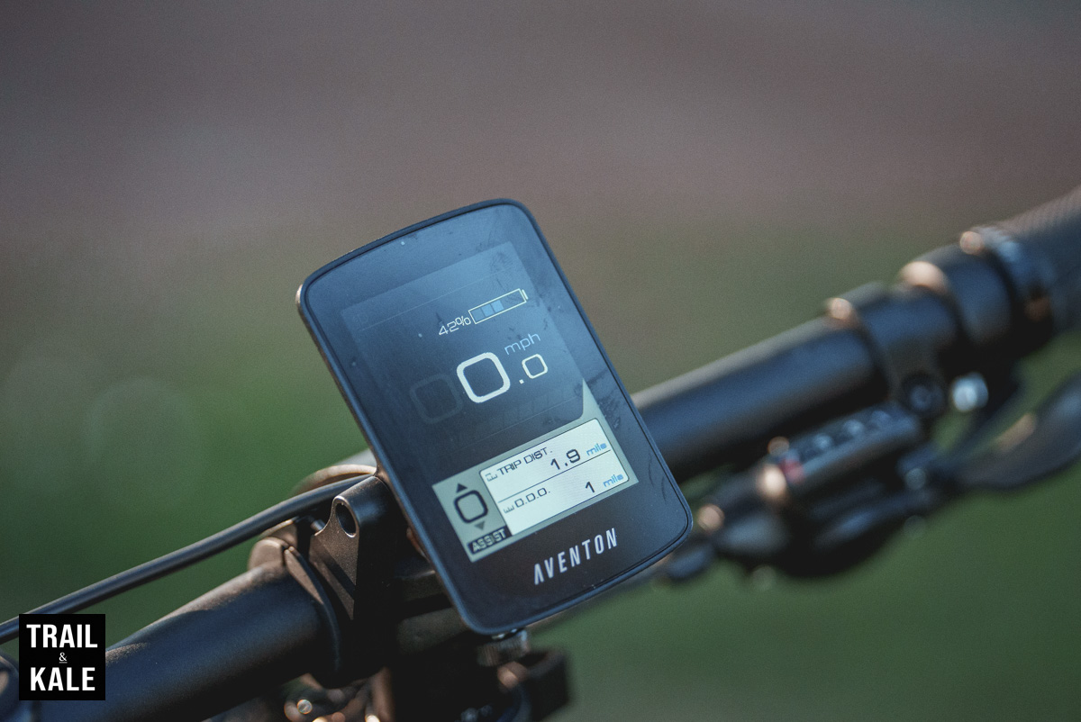 Aventon Sinch Review by Trail and Kale | Sinch's display panel