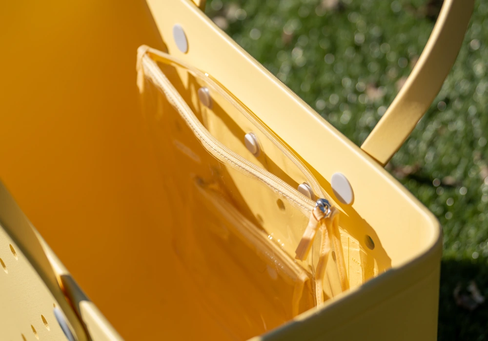 Some transparent zip pouches do come included with the Original Bogg Bag