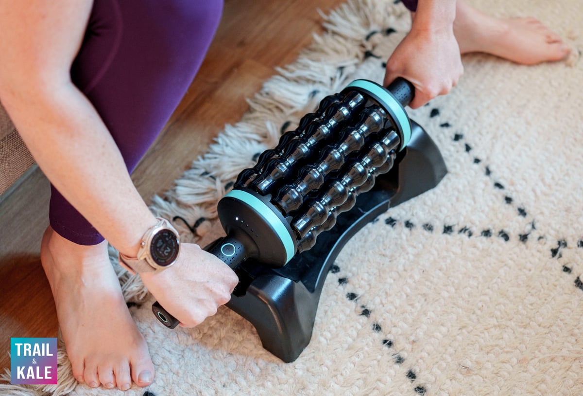 Chirp rolling foot massage tool