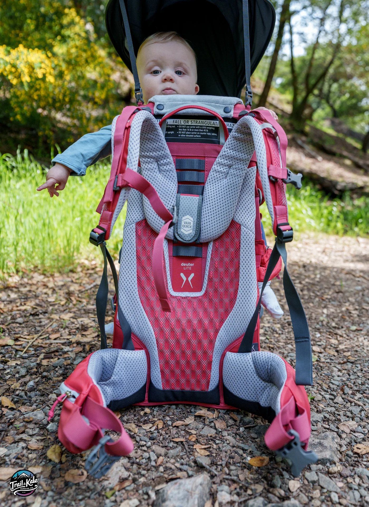 A look at the padded, breathable mesh back and straps, as well as that 'Vari Quick' back strap height adjustment function on the Deuter Kid Comfort SL