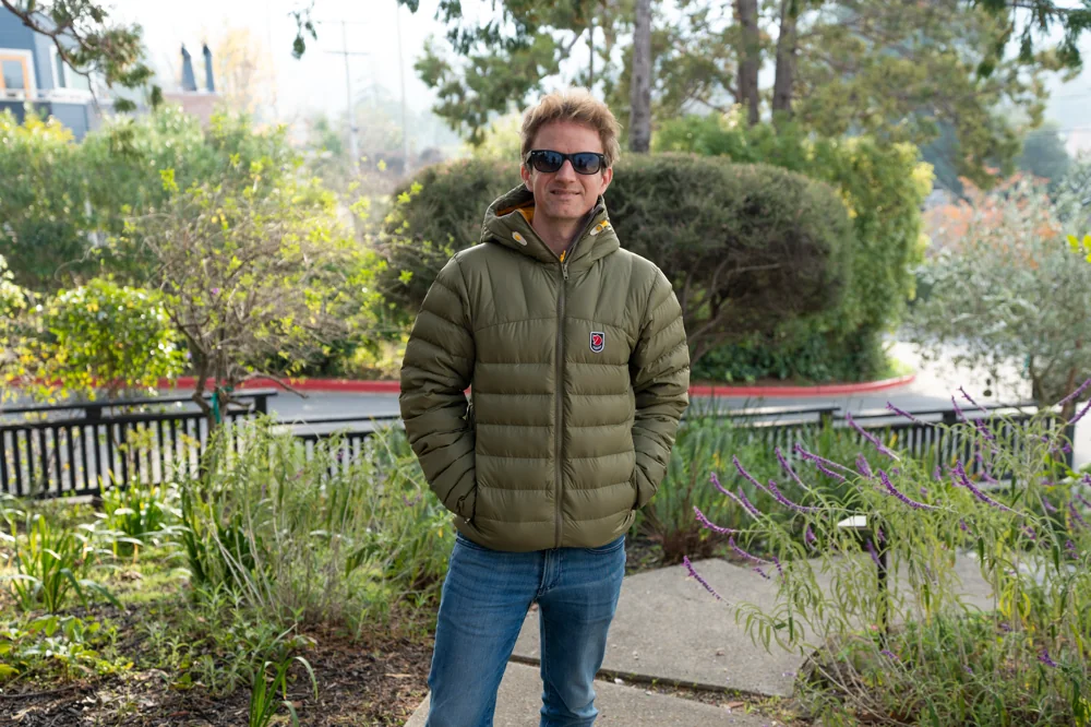 I like that it transitions nicely from an outdoor setting to everyday city wear