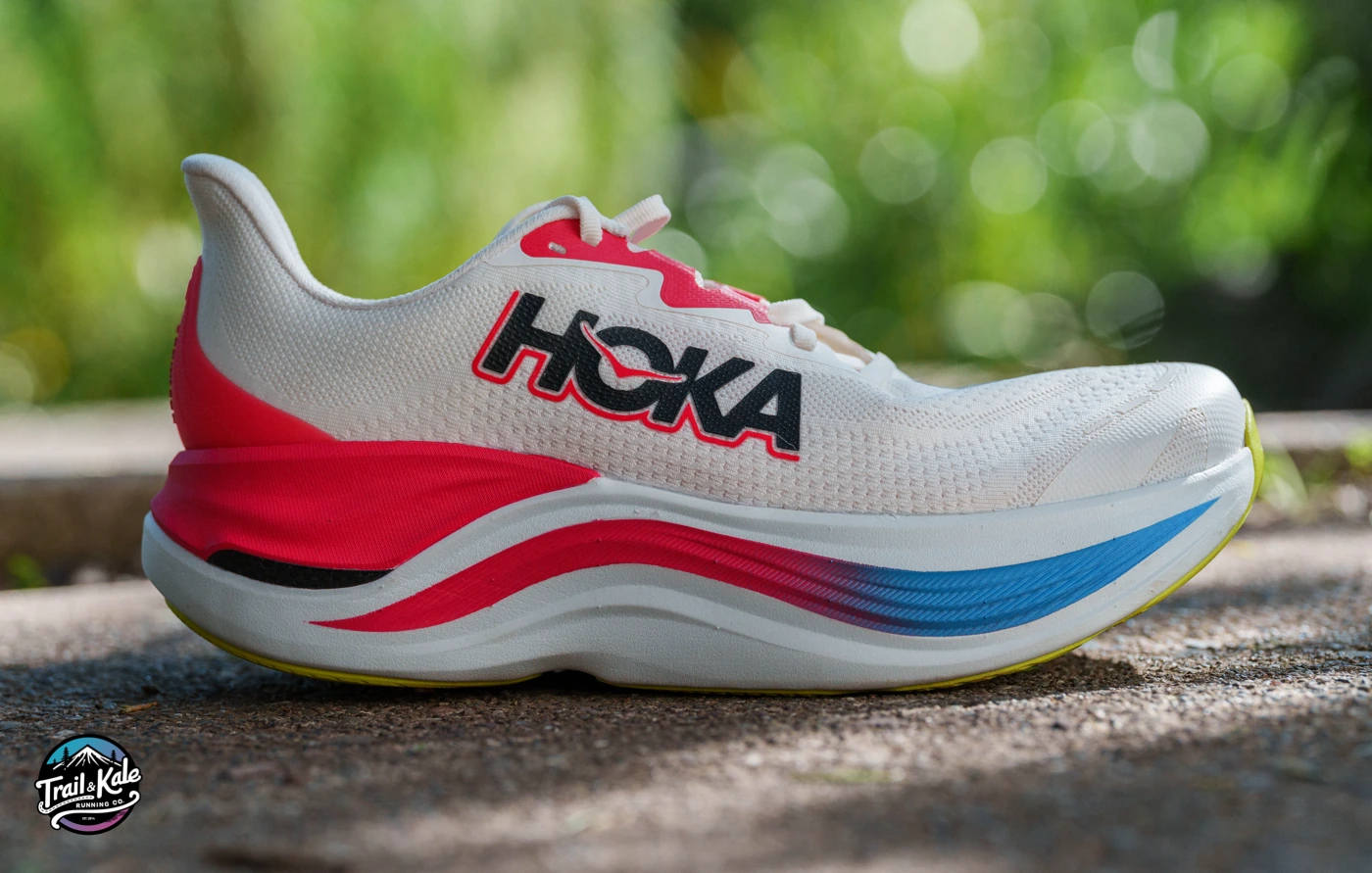 The beefy midsole of the HOKA Skyward X incorporates plenty of PEBA foam cushioning AND a carbon fiber plate. 