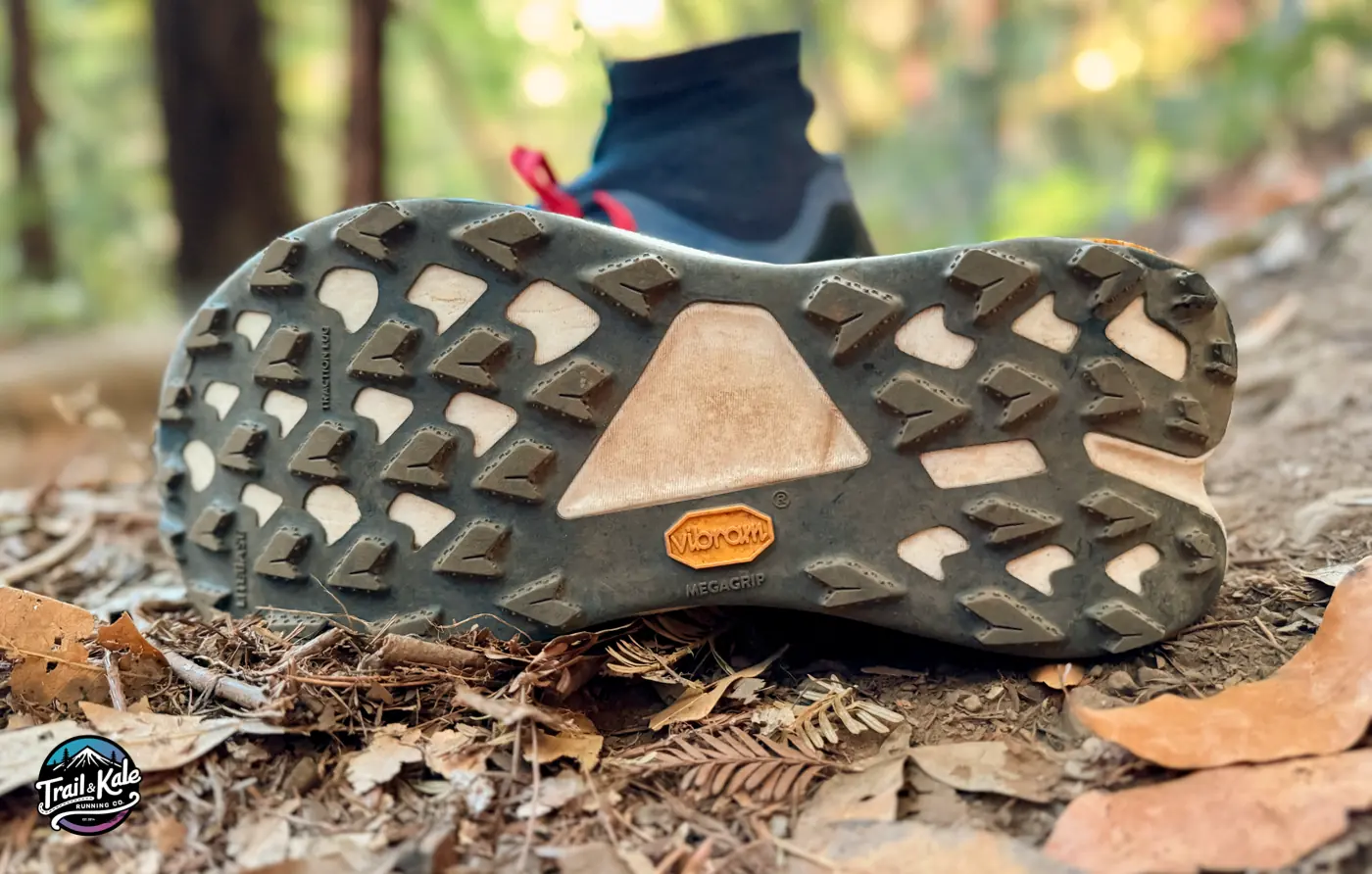 On descents, the Vibram Megagrip Litebase outsole with Traction Lug technology comes into play.