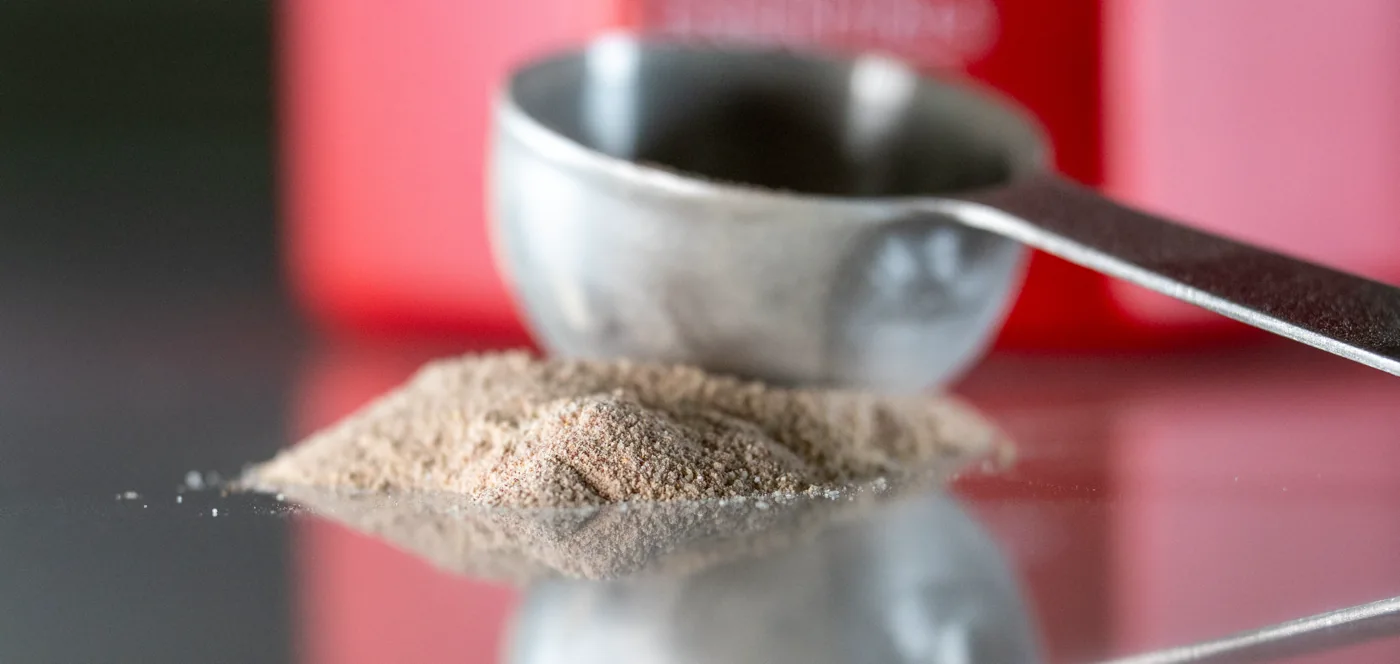 IM8 Daily Ultimate Essentials powder closeup