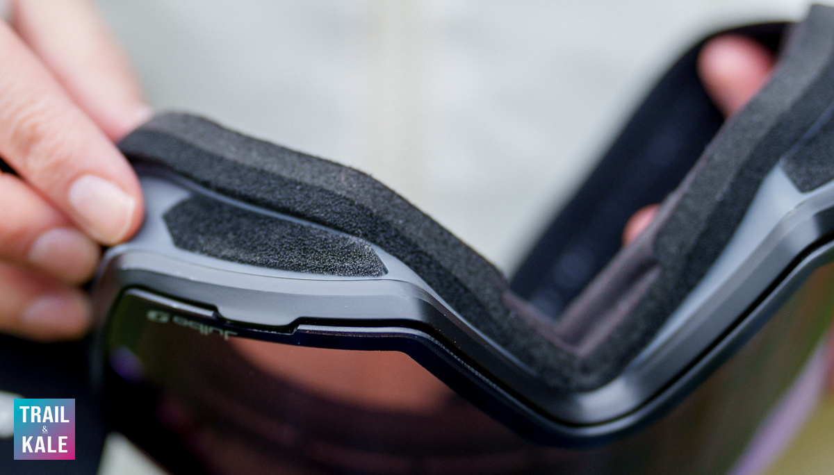 Julbo Razor Edge bottom ventilation either side is built into the frame to promote air circulation and prevent fogging.jpg