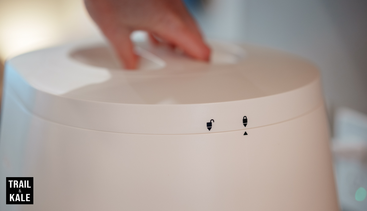 The lid is very easy to twist off and put back on, with a lock icon to show you which way to turn it on the side