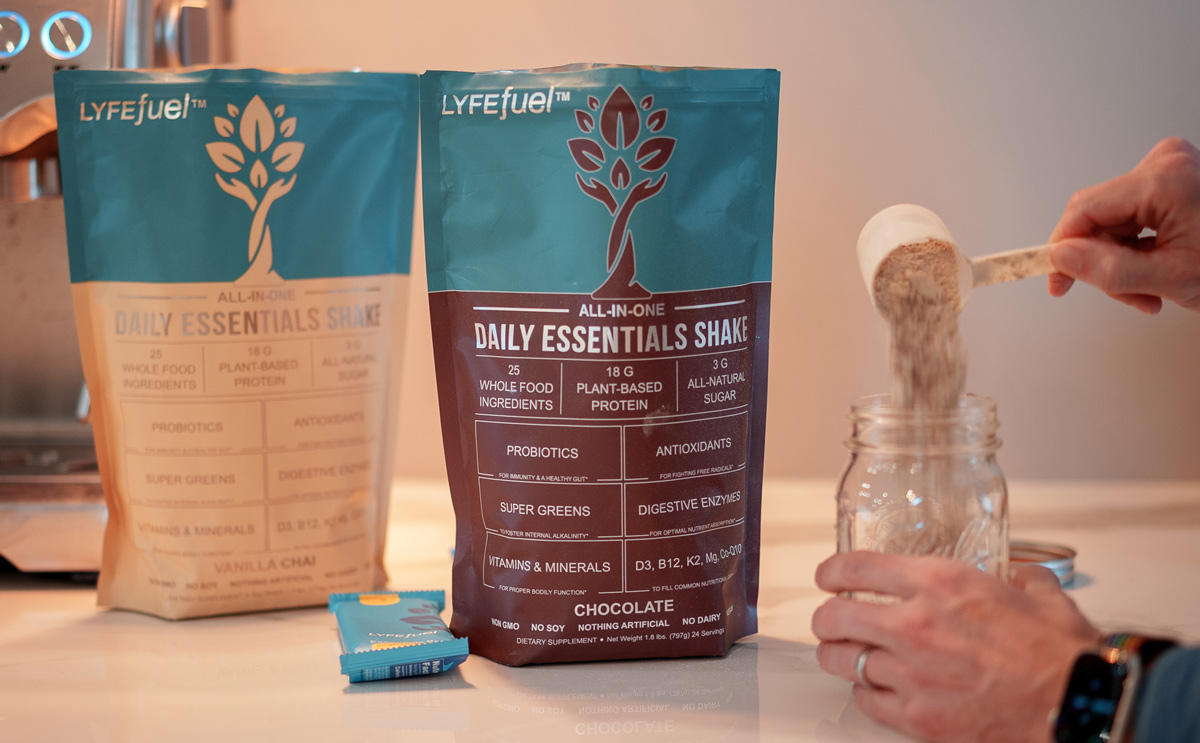 Lyfe Fuel Review: Daily Essentials Meal Replacement Shake + Vegan