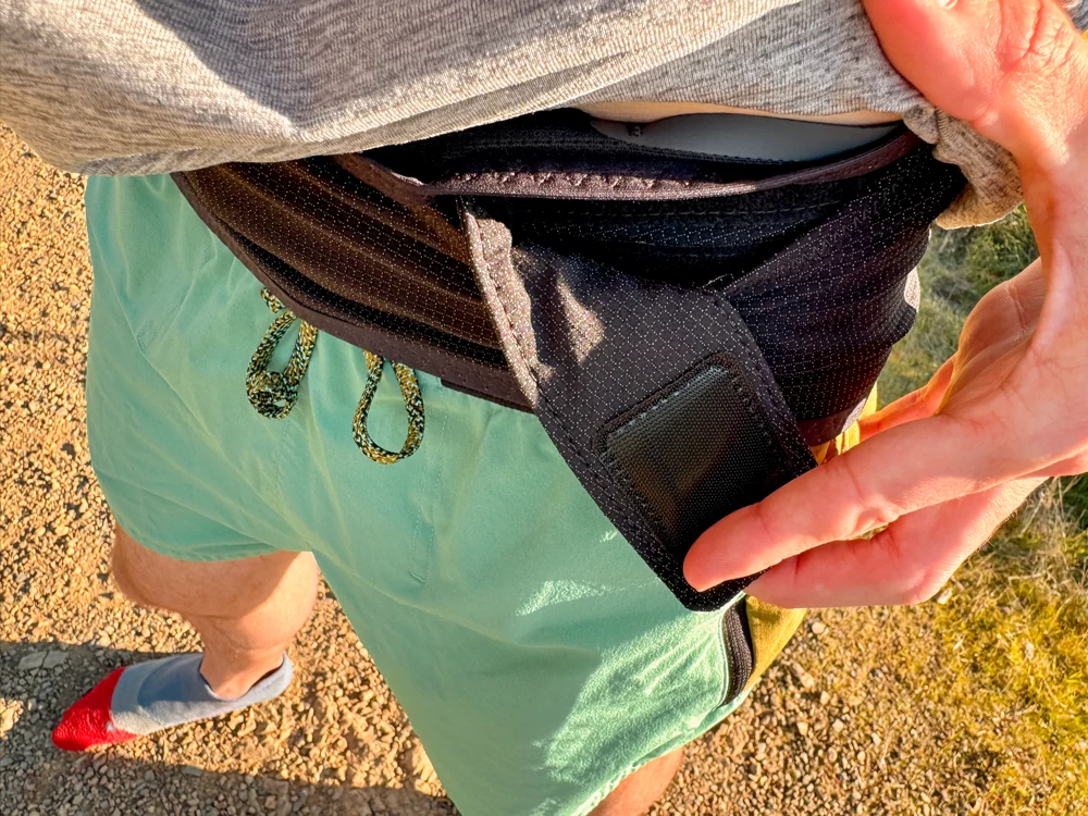 Raide LF 2L Running Belt adjustment straps