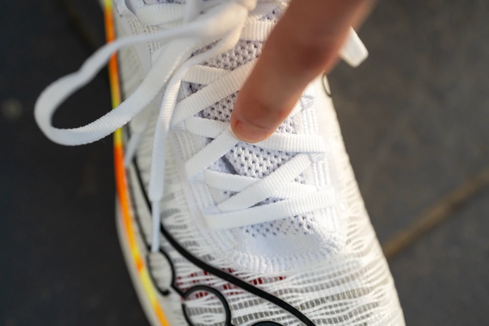 there is some overlap in the build in tongue