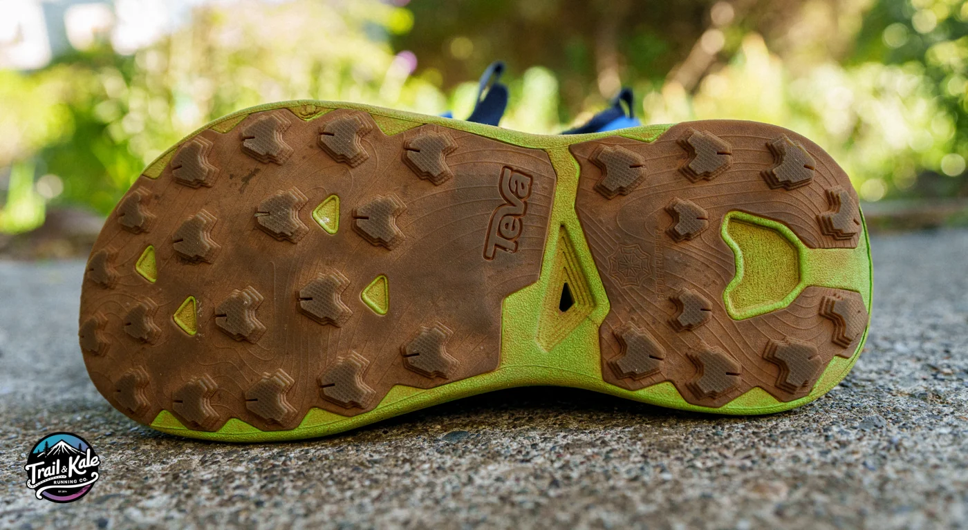 The Aventrail outsole, featuring spider rubber with moderate lugs, is well-suited for various trail conditions.
