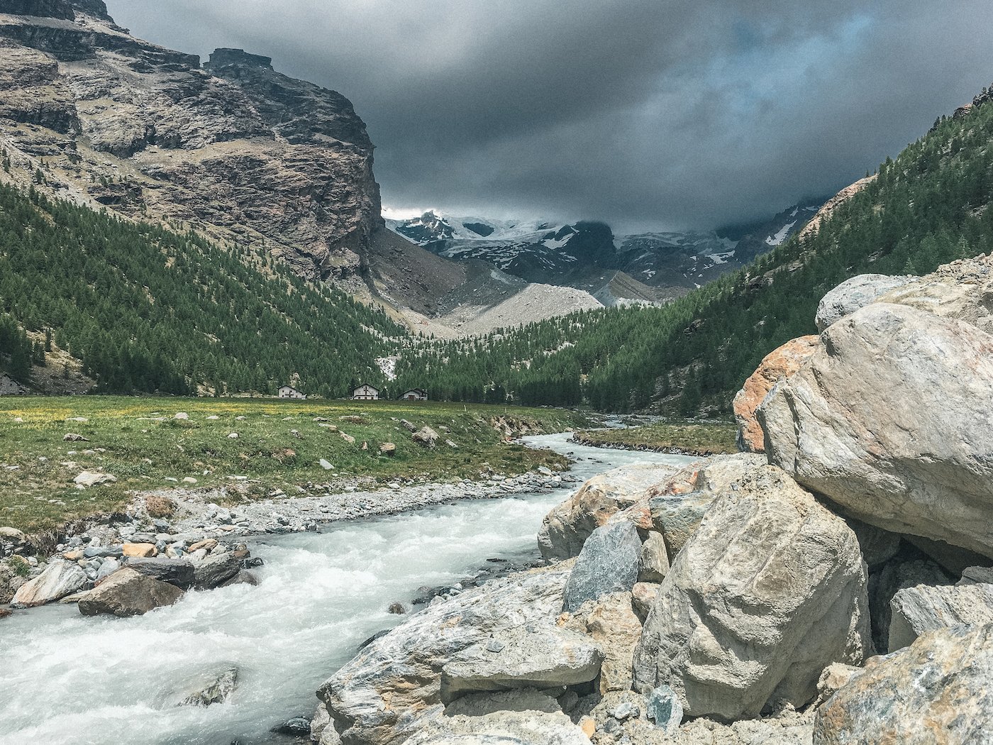 Trail Running in the Aosta Valley Italy - Trail and Kale