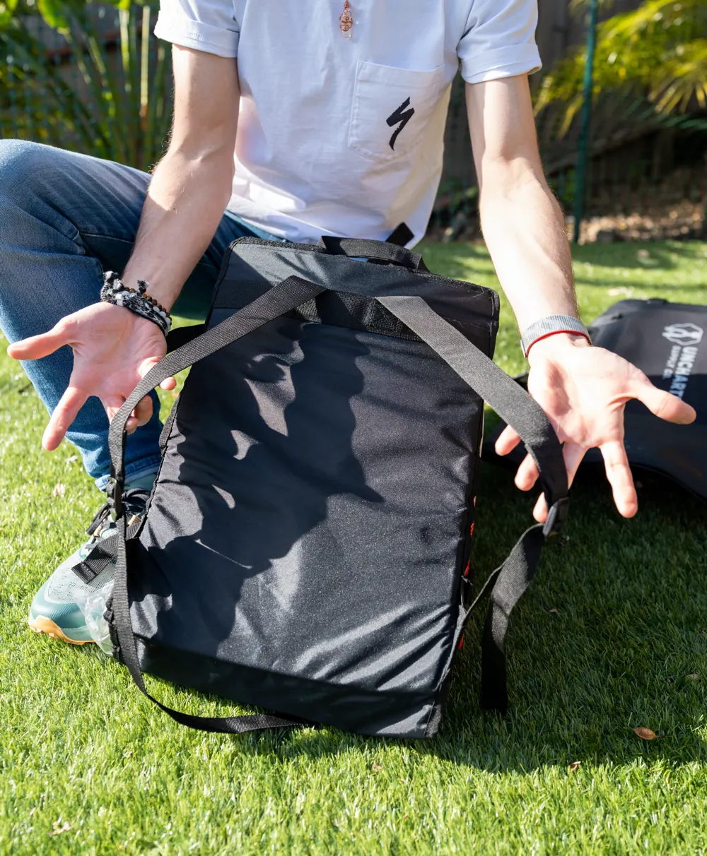 The insert pack which secures all the gear also has shoulder straps