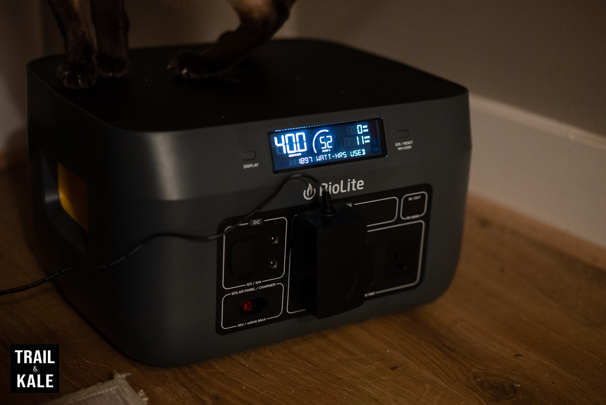 Here you can see the LR4 using only 11 watts of power on my BioLite power station - and much of that is probably on the globe's night lights.