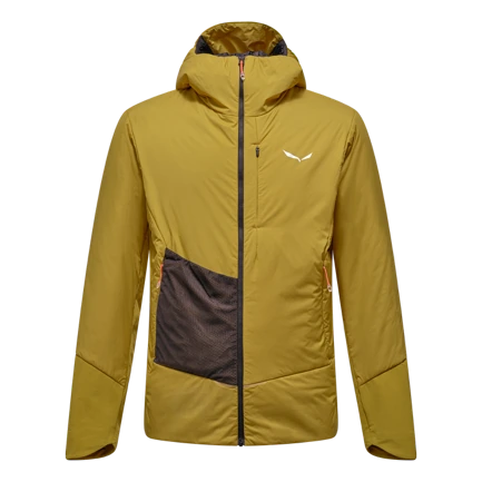 Salewa's Pedroc FW25 Winter Speed Hiking Collection Is Here 6 - Trail and Kale | Trail Running & Adventure