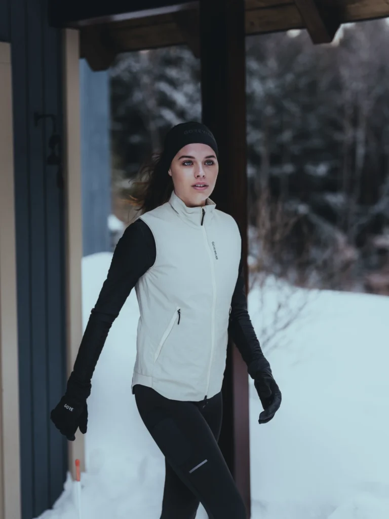 GOREWEAR's CONCURVE WINDSTOPPER Insulated Jacket adapts to cold weather training 1 - Trail and Kale | Trail Running & Adventure
