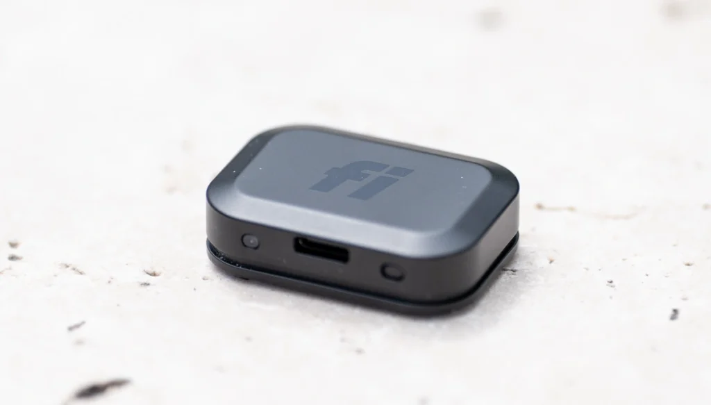 Fi Mini GPS tracker review, written by your favorite feline, Champers 10 - Trail and Kale | Trail Running & Adventure