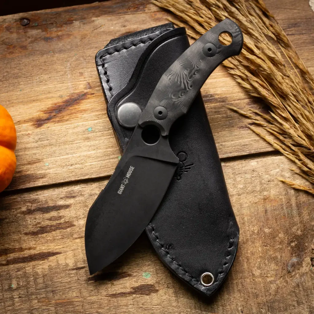 GiantMouse casually drops the GMF1-XL Black Dunes in a moody limited release 3 - Trail and Kale | Trail Running & Adventure