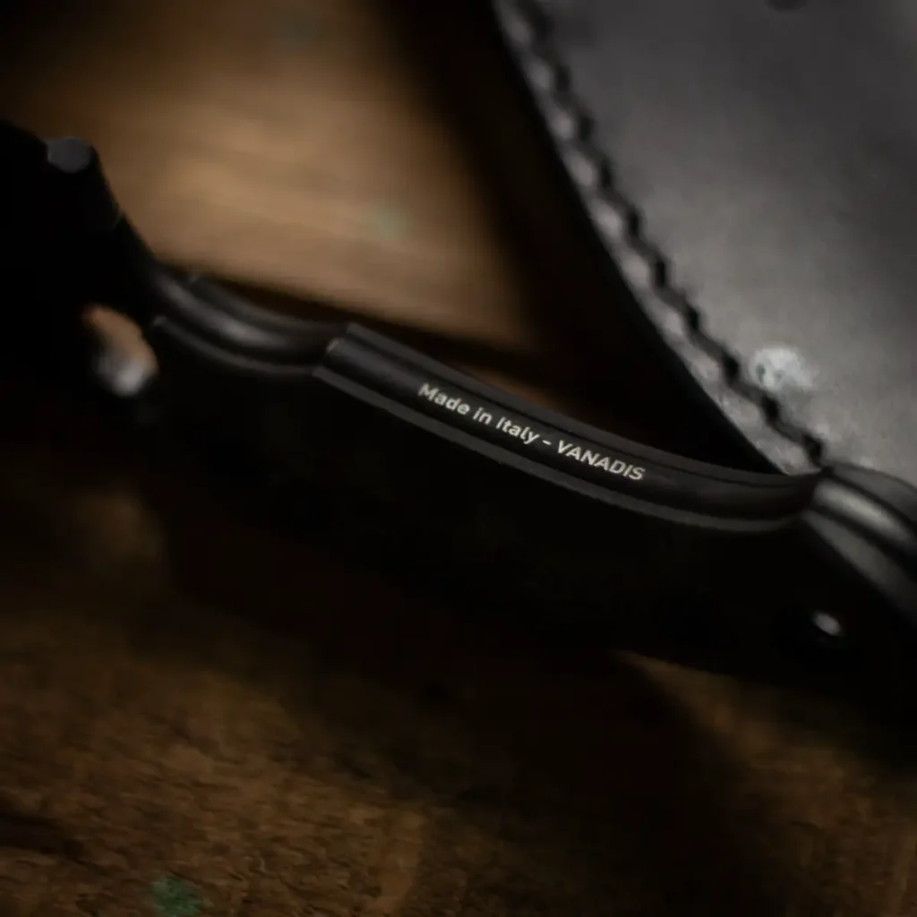 GiantMouse casually drops the GMF1-XL Black Dunes in a moody limited release 4 - Trail and Kale | Trail Running & Adventure
