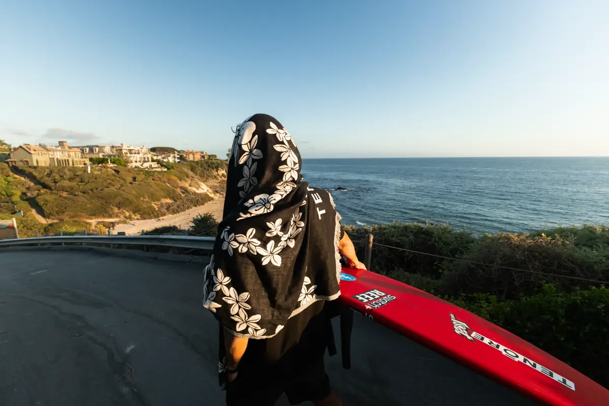 TENŌRE x Slowtide towel blends lei-inspired style with everyday utility 1 - Trail and Kale | Trail Running & Adventure