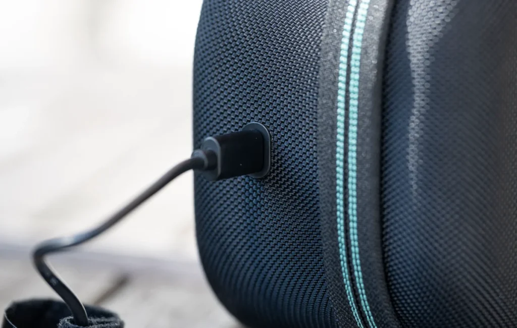 PRUNGO FluxGo portable red light therapy device review 9 - Trail and Kale | Trail Running & Adventure