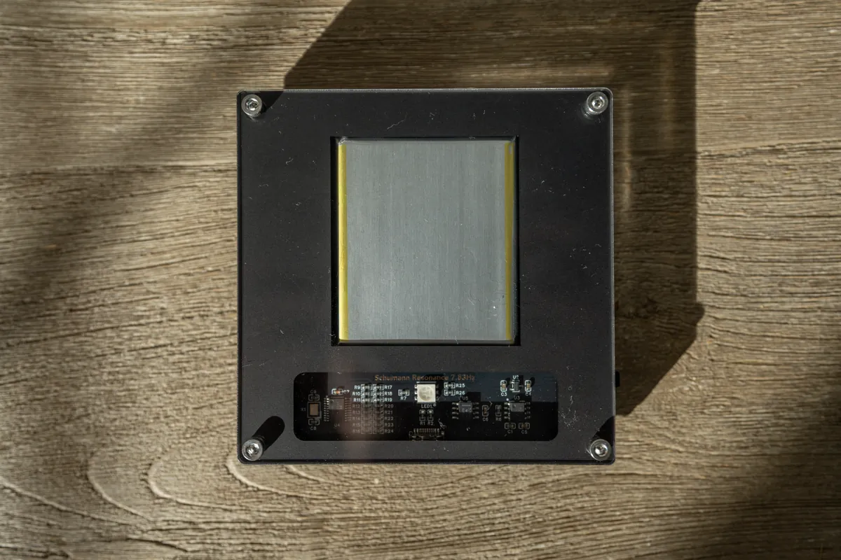 Energy Muse 7.83Hz Frequency Generator review: A subtle tool for calmer nights and grounding 5 - Trail and Kale | Trail Running & Adventure